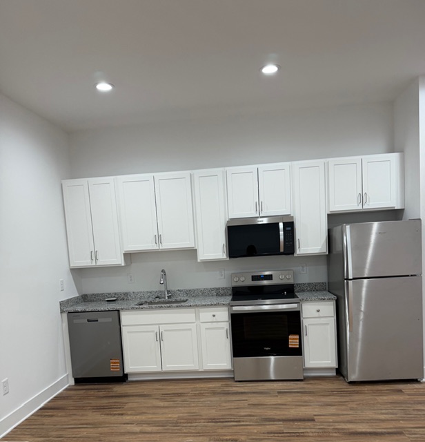 Kitchen/ Living area